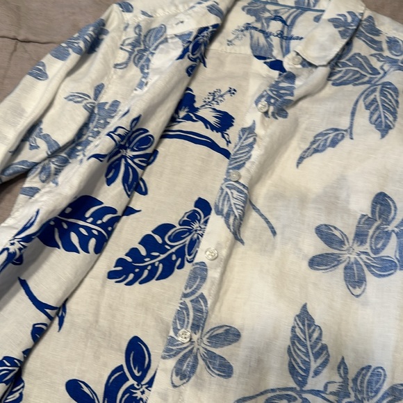Tommy Bahama Reverse Print Button Down - Picture 7 of 7